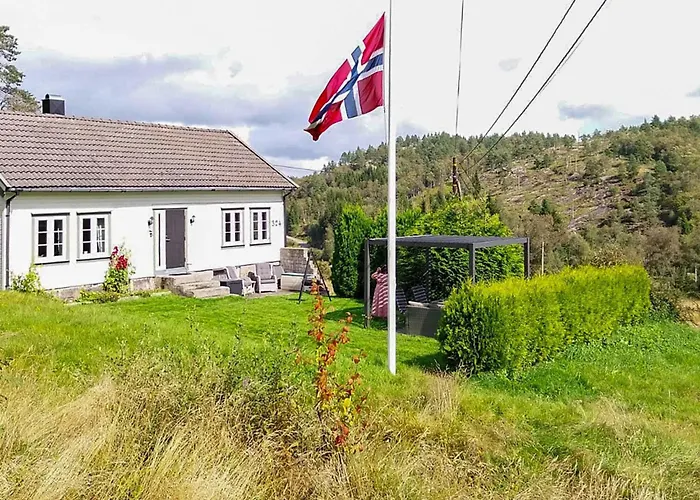 Semesterbostad 6 Person In Lyngdal-by Traum
